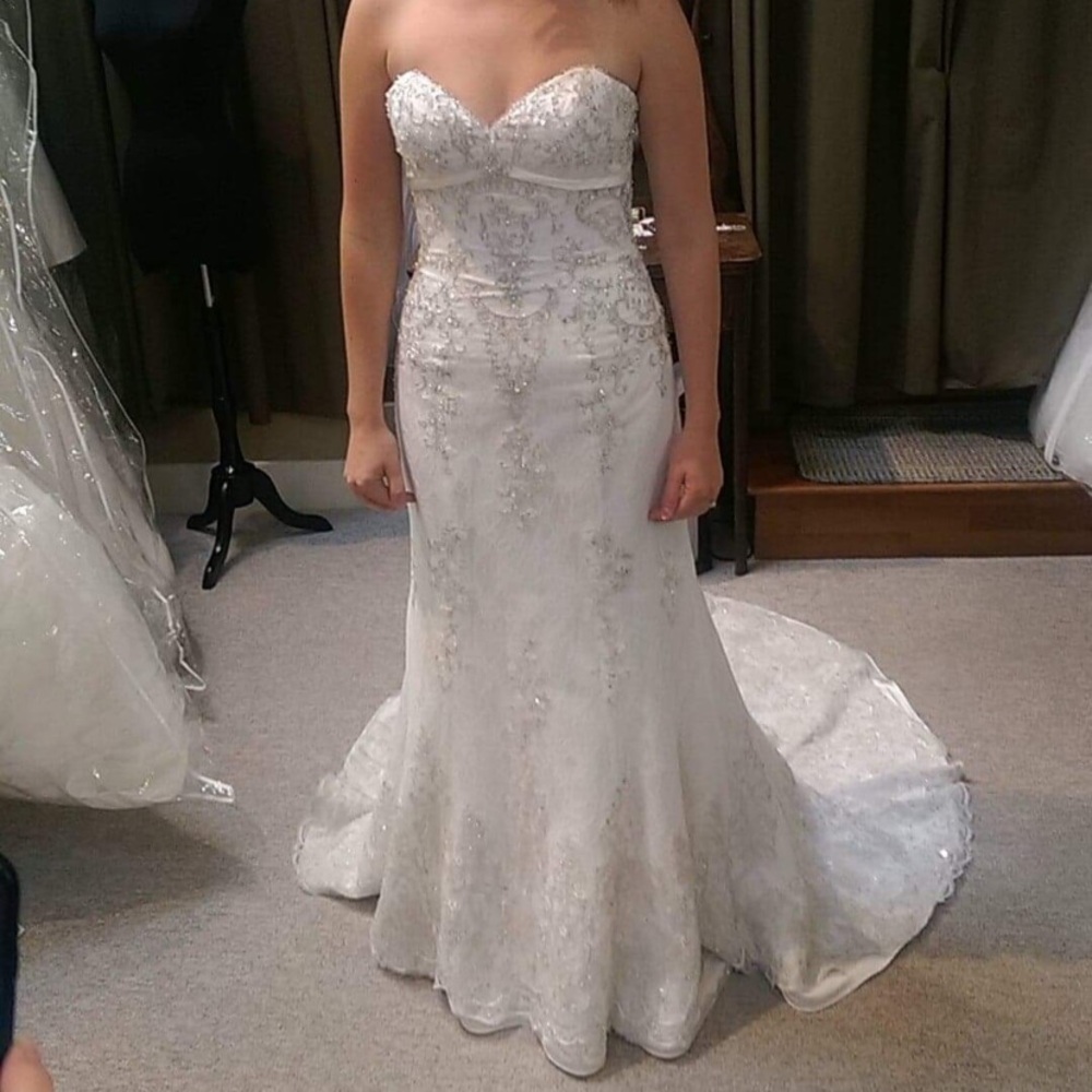 Wedding dress